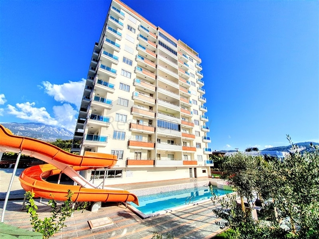 Меблированная квартира с двумя спальнями в Махмутларе