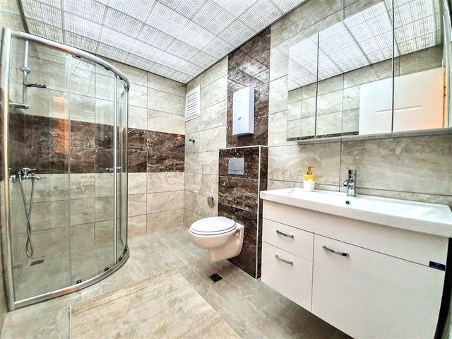 Меблированная квартира с двумя спальнями в Махмутларе