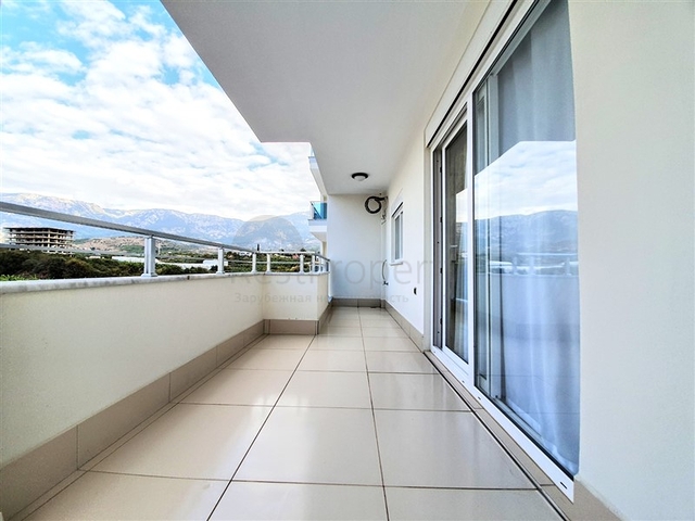 Меблированная квартира с двумя спальнями в Махмутларе