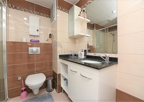 Меблированная квартира с тремя спальнями в Авсалларе