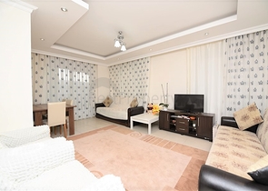 Меблированная квартира с тремя спальнями в Авсалларе