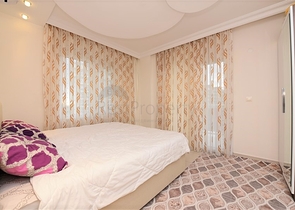 Меблированная квартира с тремя спальнями в Авсалларе