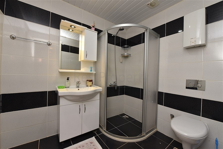 Трехкомнатная квартира с мебелью по выгодной цене