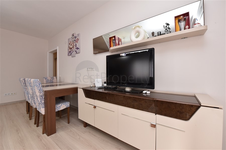 Трехкомнатная квартира с мебелью по выгодной цене