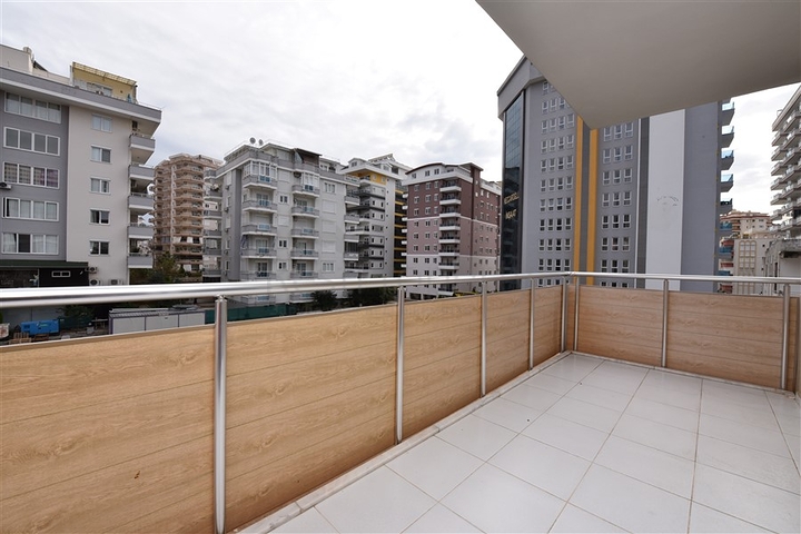 Трехкомнатная квартира с мебелью по выгодной цене