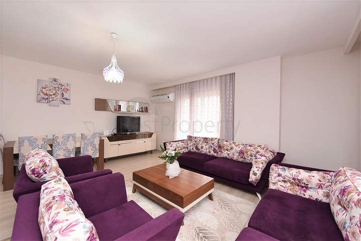 Трехкомнатная квартира с мебелью по выгодной цене