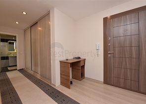 Трехкомнатная квартира с мебелью по выгодной цене