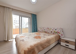 Трехкомнатная квартира с мебелью по выгодной цене