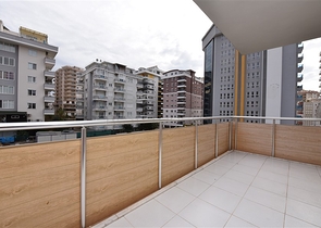 Трехкомнатная квартира с мебелью по выгодной цене