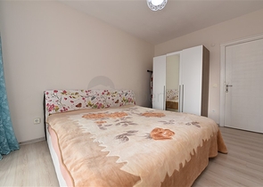 Трехкомнатная квартира с мебелью по выгодной цене