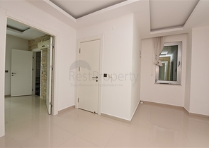 Трехкомнатная квартира на первой линии в Кестеле