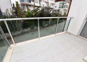 Трехкомнатная квартира на первой линии в Кестеле