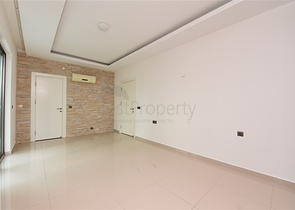 Трехкомнатная квартира на первой линии в Кестеле