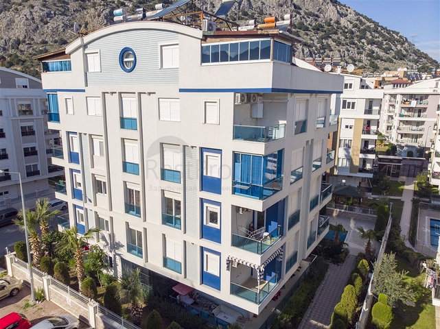 Трехкомнатная квартира в микрорайоне Хурма Коньяалты Анталья