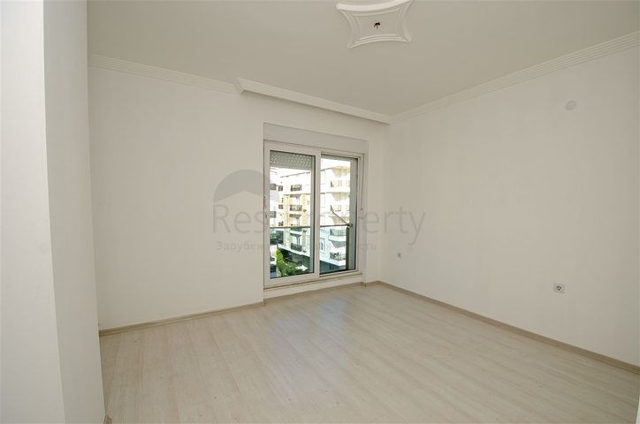 Трехкомнатная квартира в микрорайоне Хурма Коньяалты Анталья