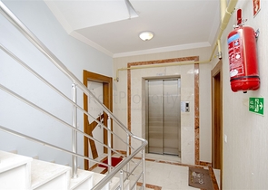 Трехкомнатная квартира в микрорайоне Хурма Коньяалты Анталья