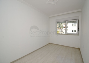 Трехкомнатная квартира в микрорайоне Хурма Коньяалты Анталья