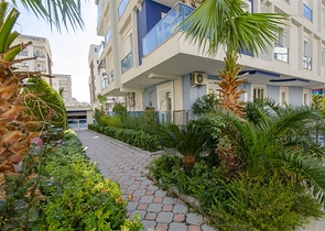 Трехкомнатная квартира в микрорайоне Хурма Коньяалты Анталья