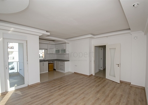 Трехкомнатная квартира в микрорайоне Хурма Коньяалты Анталья