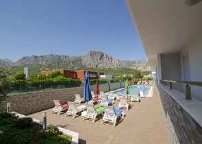 Квартира с мебелью в комплексе у подножья Торосских гор