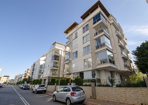 Двухкомнатная квартира с мебелью в Коньяалты Анталья