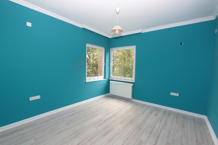 Просторная квартира 3+1 в пешей доступности к морю в Анталии