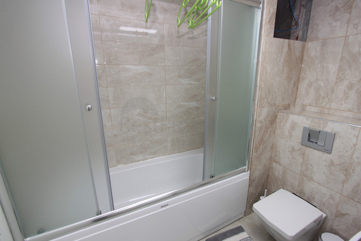 Просторная квартира 3+1 в пешей доступности к морю в Анталии