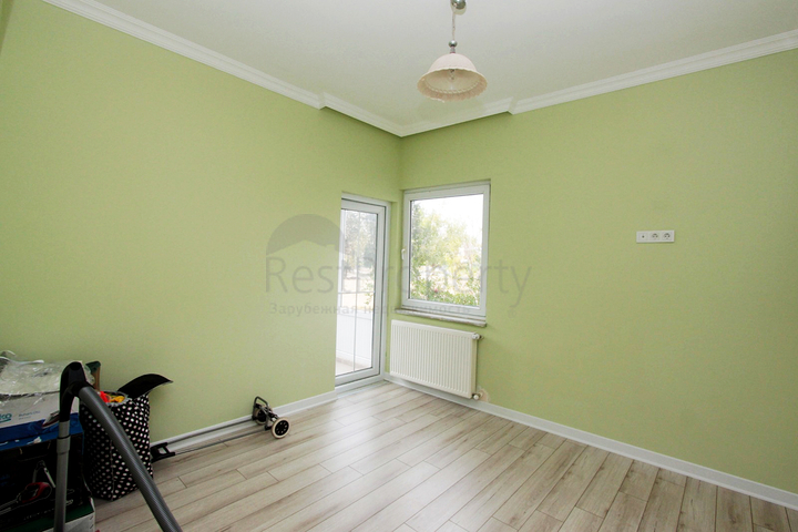 Просторная квартира 3+1 в пешей доступности к морю в Анталии