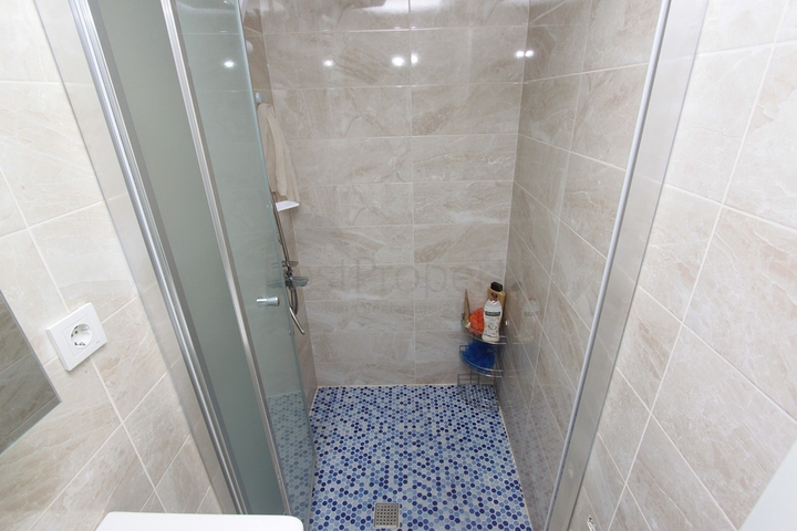 Просторная квартира 3+1 в пешей доступности к морю в Анталии