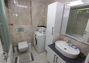 Просторная квартира 3+1 в пешей доступности к морю в Анталии