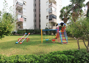 Просторная квартира 3+1 в пешей доступности к морю в Анталии