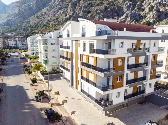 Магазин на продажу в микрорайоне Хурма Коньяалты