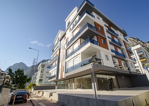 Магазин на продажу в микрорайоне Хурма Коньяалты