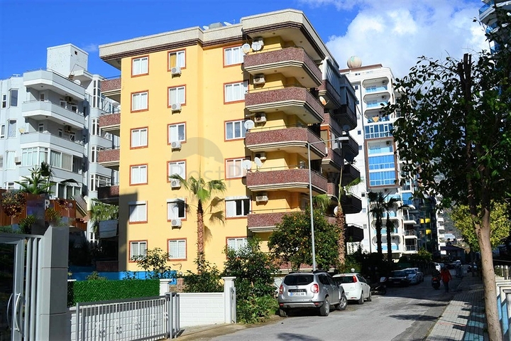 Трехкомнатная квартира с мебелью по выгодной цене