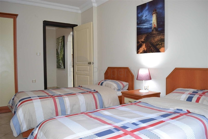 Трехкомнатная квартира с мебелью по выгодной цене