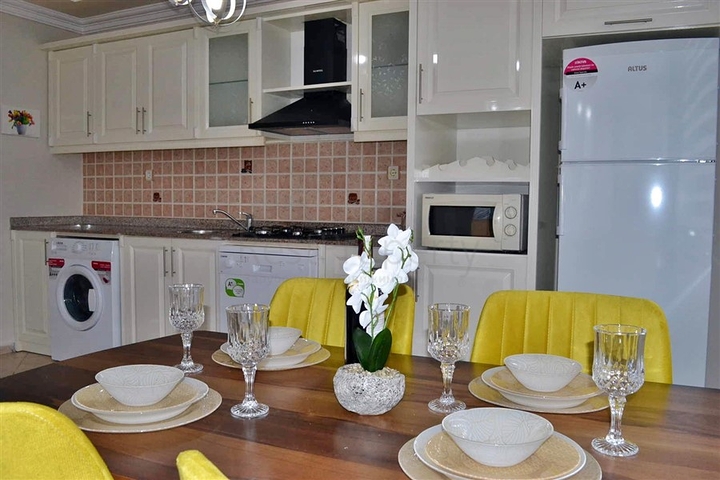 Трехкомнатная квартира с мебелью по выгодной цене