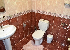 Трехкомнатная квартира с мебелью по выгодной цене