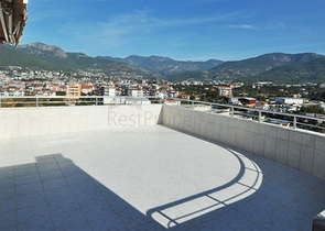 Меблированный пентхаус с тремя спальнями в Тосмуре