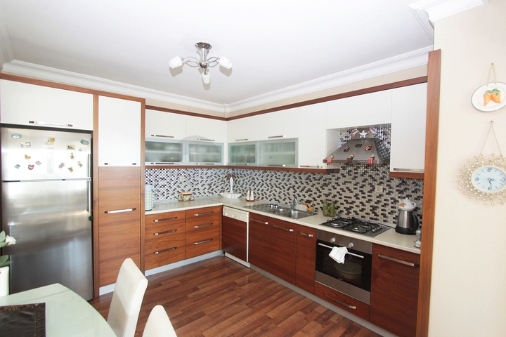 Квартира 3+1 с видом на море в Коньяалты Анталья 100 м до пляжей