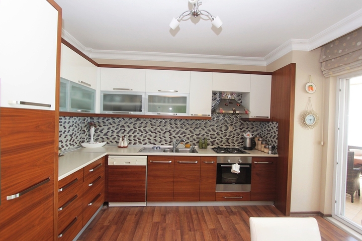 Квартира 3+1 с видом на море в Коньяалты Анталья 100 м до пляжей