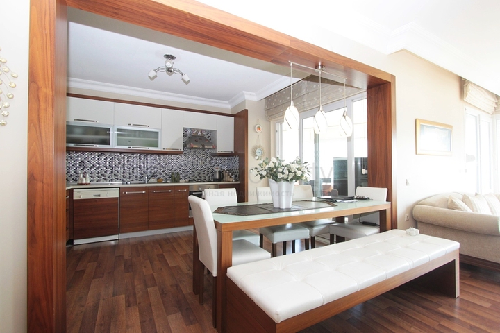 Квартира 3+1 с видом на море в Коньяалты Анталья 100 м до пляжей