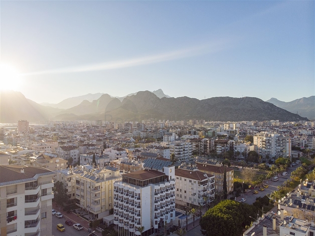 Квартира 3+1 с видом на море в Коньяалты Анталья 100 м до пляжей