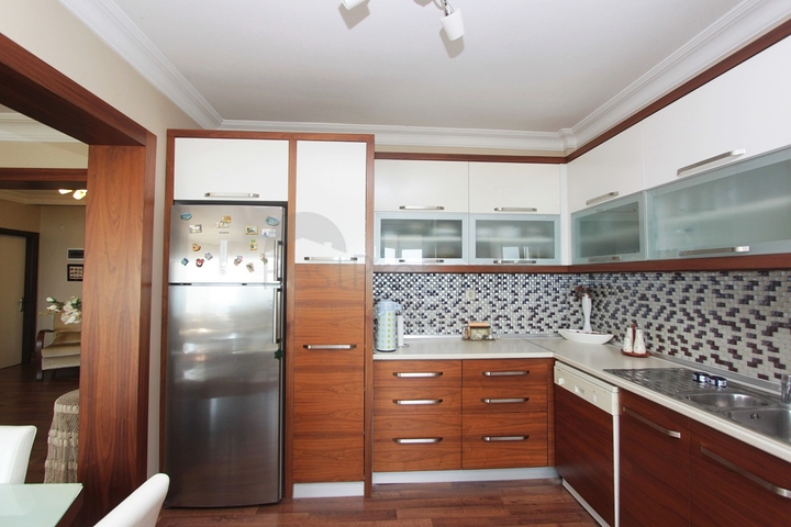 Квартира 3+1 с видом на море в Коньяалты Анталья 100 м до пляжей