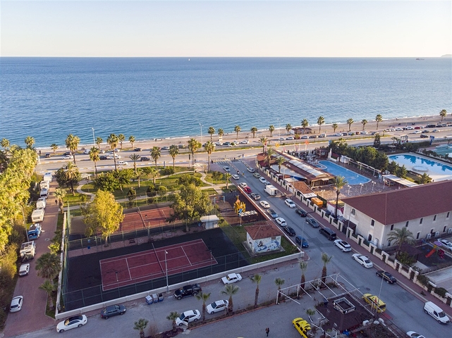 Квартира 3+1 с видом на море в Коньяалты Анталья 100 м до пляжей