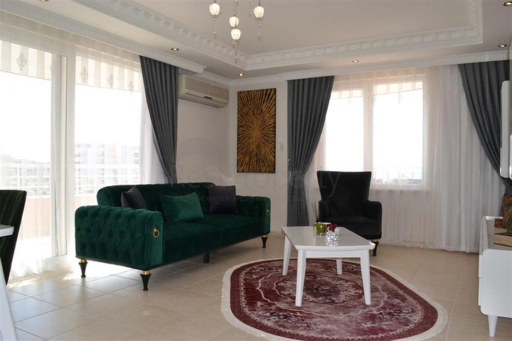 Меблированная квартира с двумя спальнями в Махмутларе