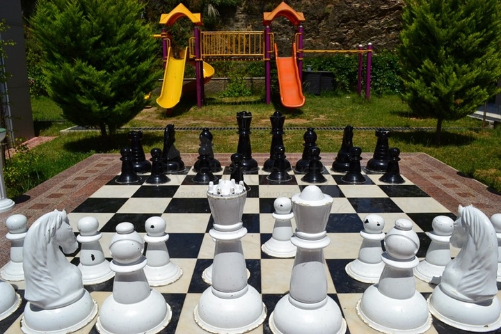 Меблированная квартира с двумя спальнями в Махмутларе