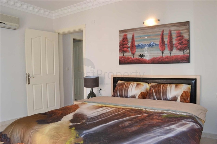 Меблированная квартира с двумя спальнями в Махмутларе