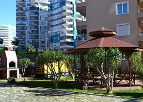 Меблированная квартира с двумя спальнями в Махмутларе