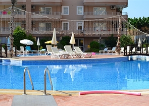 Меблированная квартира с двумя спальнями в Махмутларе