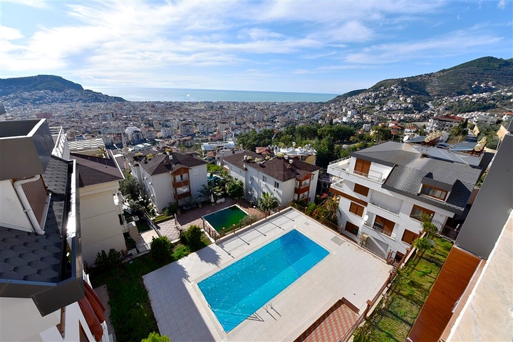 Пентхаус с потрясающим видом в центре Алании